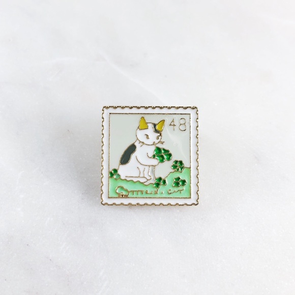 🍀{3 for $9}  Lucky Clover Cat Stamp Enamel Pin - Picture 2 of 3